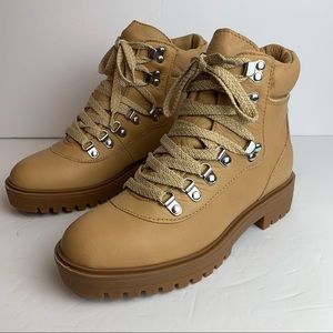 J.CREW NWT LIGHTWEIGHT LEATHER NORDIC BOOTS TAN LIGHT CARAMEL SHOES 8